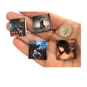 Miniature Ozzy Osbourne Vinyl Record, 1:12 Scale Dollhouse Decor Bild 1