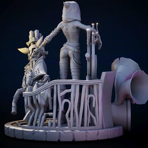 以下が含まれることがあります： フード付きの衣装を着た人物の、詳細なグレーの3Dプリント彫刻。機械的な構造と大きな角型の要素を備えたプラットフォームに立っています。その人物は垂直のバーを持っています。