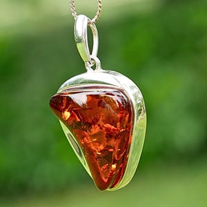 Reicher Cognac Bernstein Anhänger Sterling Silber Modernes Design Echt Baltischer Bernstein Handmade Design Organic Edelstein Schmuck Geschenk für Sie