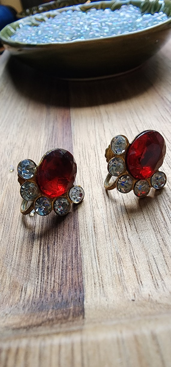 Vintage rubi red rhinestone earrings - image 1