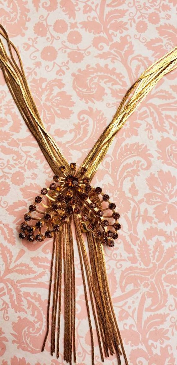 Amber petals vintage necklace