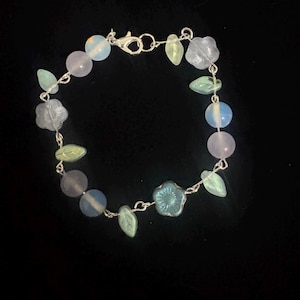 Daisy & Leaf Beaded Bracelet Handmade with Dyed Jade and Moonstone, Boho Nature-Inspired Jewelry, Ideal Gift for Her