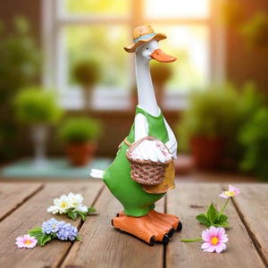 Figura de pato hecha a mano, la primera de nuestra caprichosa colección de patos, decoración para el jardín o el hogar.