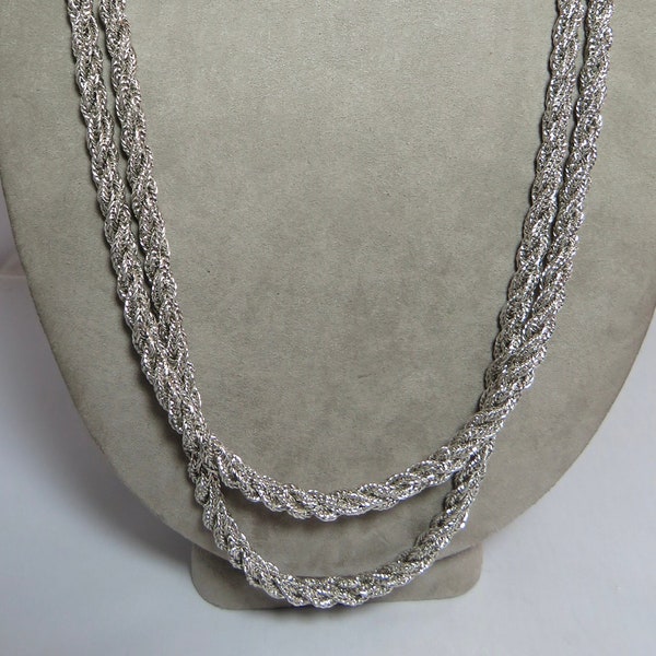 NAPIER Signed Chunky Silver Tone Braided Rope Chain Necklace    UCK42