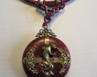 Vintage Chinese Export Bloodstone Infinity Disk w/Panther Pendant Necklace on Silk Cord.   ZAK58