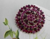 WEISS Signed Two-Tone Hot Pink Red Rhinestone Brooch PBO33