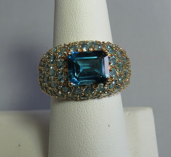 14K Yellow Gold w/ London Blue Topaz Size 8.1/4  … - image 3