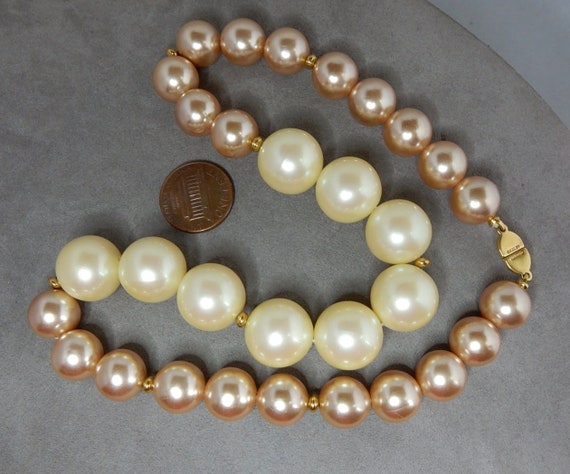 MONET Signed 2-Tone Pearl Necklace    QCG49 - image 4
