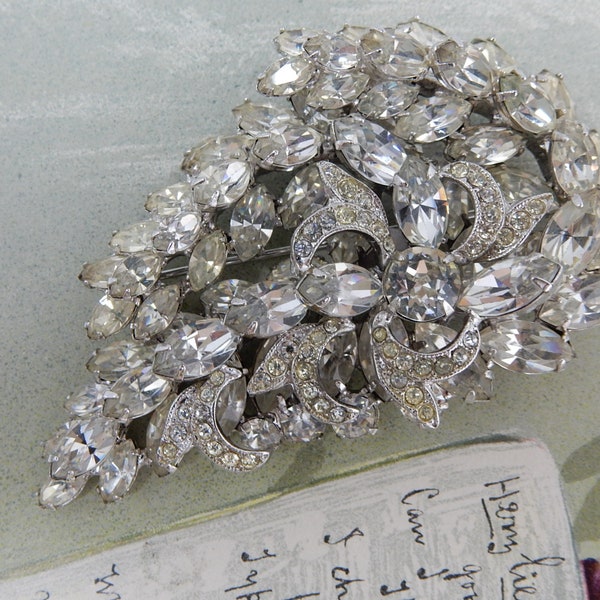 KRAMER Large Leaf Shaped Clear Marquise Rhinestone Silver Brooch Pin w/ Pavé Ribbon Accents    PCP15