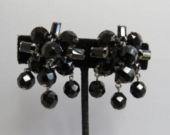 WEISS Signed Black Rhinestone ''Cha-Cha" Clip On Earrings   ZAH20