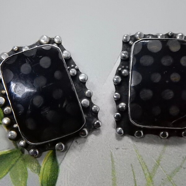 Amy Kahn Russell Blue Onyx Clip Earring main image 1