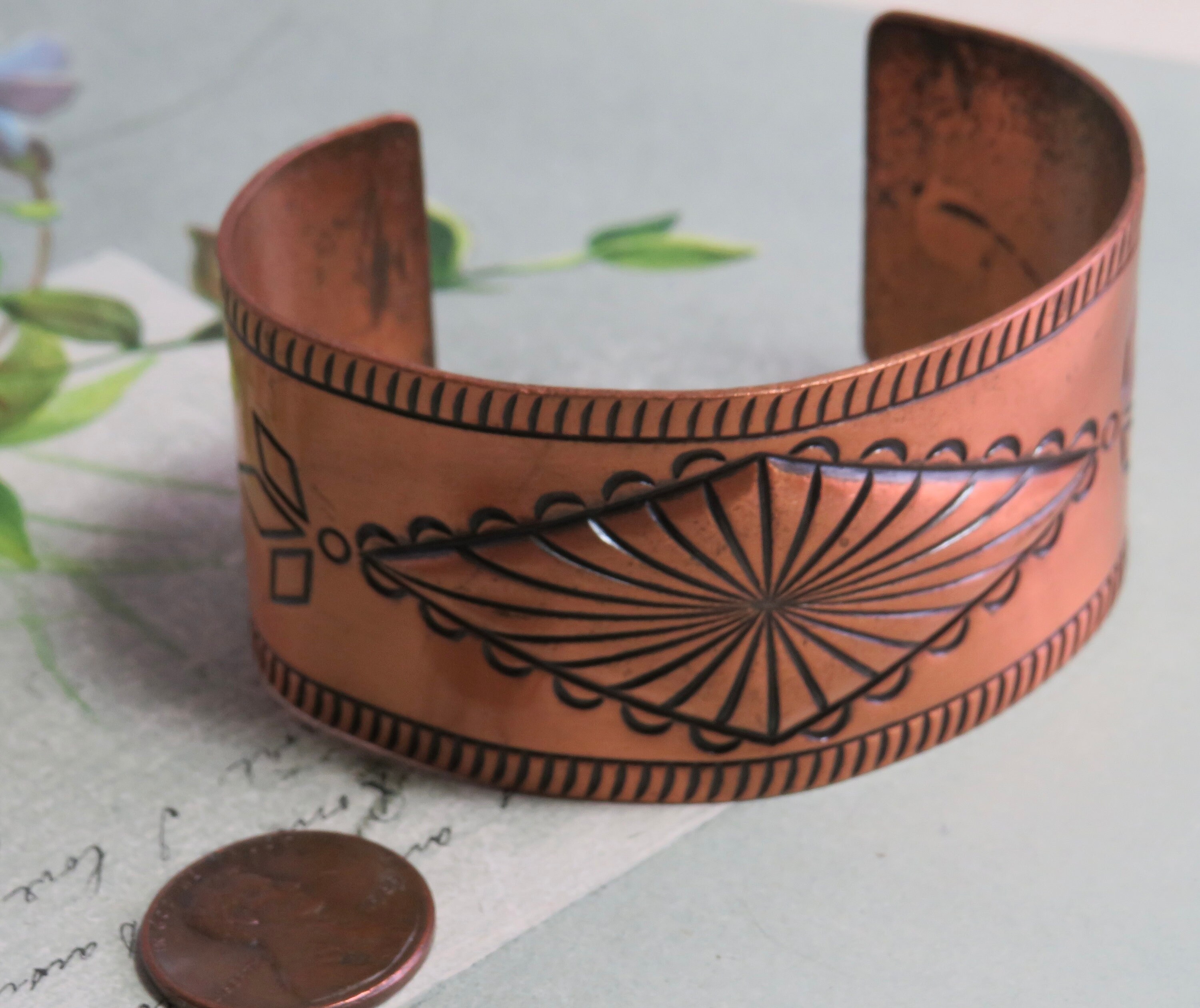 Southwestern Signed BELL TRADING Stamped Wide Copper Cuff