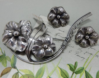 Sterling Silver Flower Brooch & Clip Earrings Set  PDB22