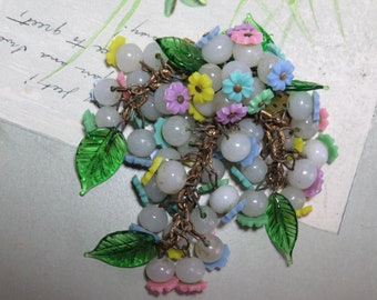 MIRIAM HASKELL Colorful Bead Flower & Glass Leaf Brooch    UCQ40