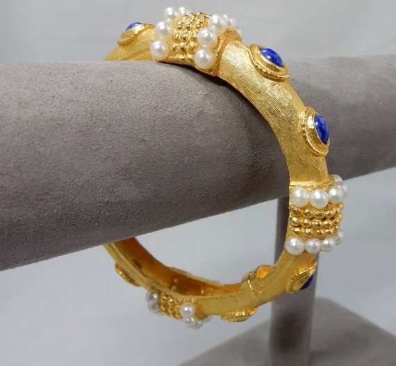 KJL Kenneth Jay Lane LAGUNA Gold Hinged Bangle w/… - image 6