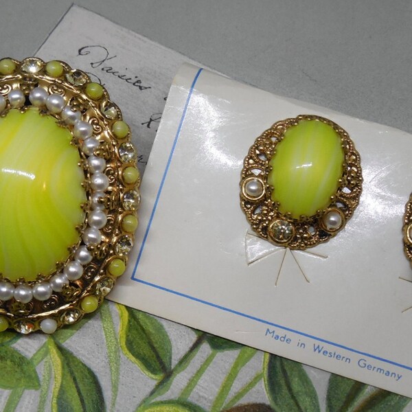 West Germany Lemon Yellow Cabochon & Gold Filigree Brooch and Earrings Set    NV15