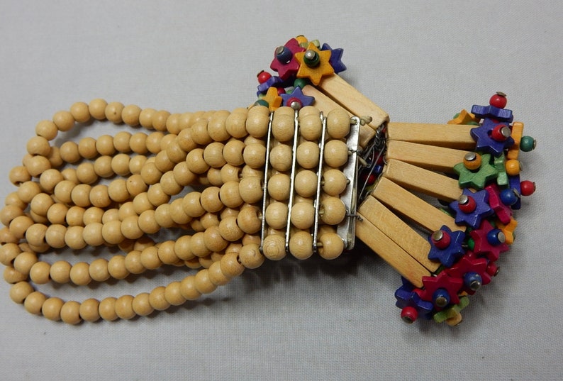 MIRIAM HASKELL Wood Stick /& Star Bead Bracelet SM22