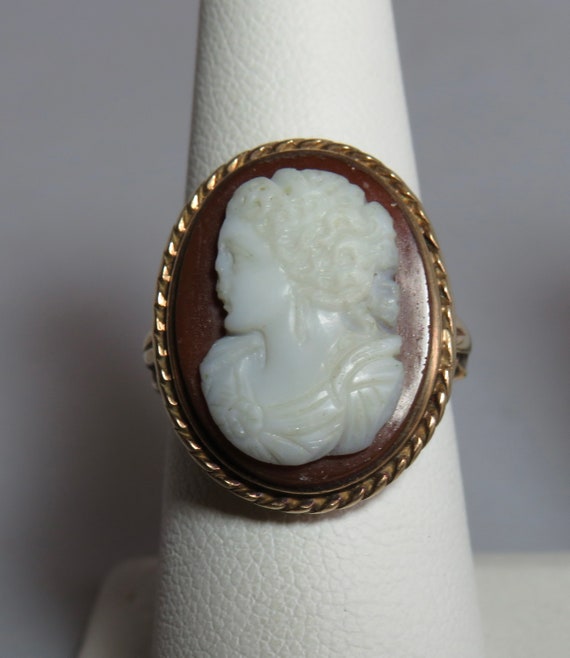 Etsy cameo hotsell ring