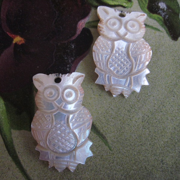 2 Vintage Carved Mother of Pearl Shell OWL Figural Charms or Beads