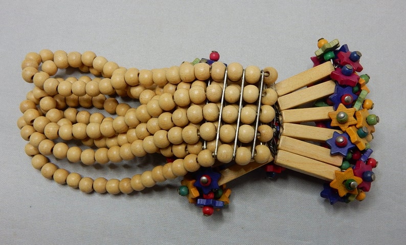 MIRIAM HASKELL Wood Stick /& Star Bead Bracelet SM22