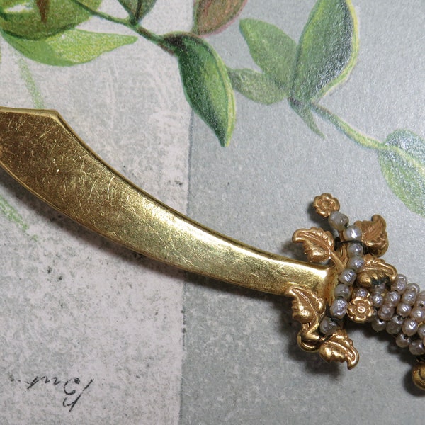 Vintage Miriam Haskell Figural Gold Sword Brooch Pin w/Pearls.   UCK42