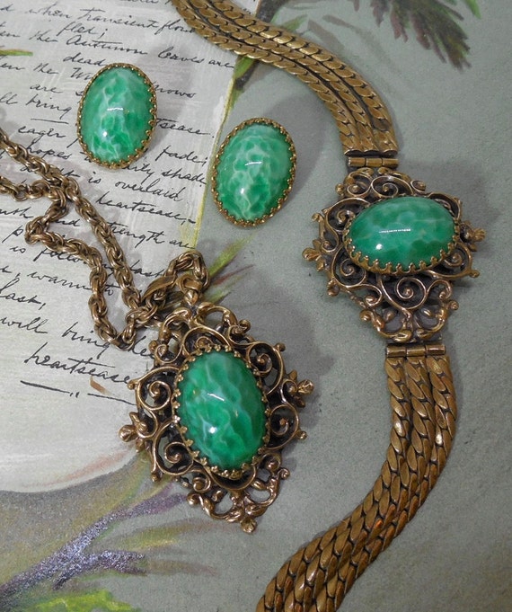 Vintage Green Cabochon Bracelet Pendant & Earring… - image 3