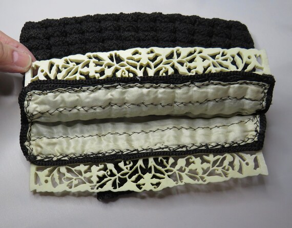 1930s Crochet Black Purse with Carved Bone Handle - image 4