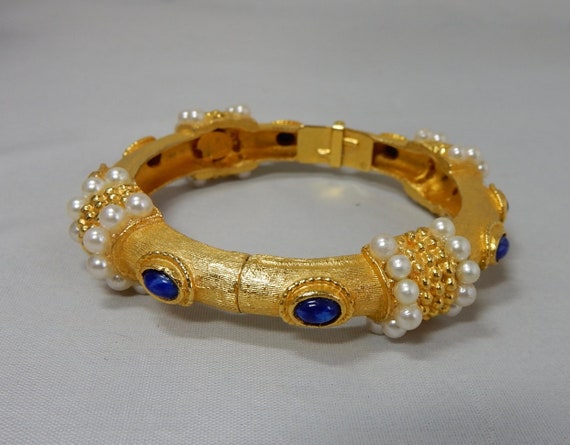 KJL Kenneth Jay Lane LAGUNA Gold Hinged Bangle w/… - image 2