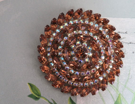 Large KRAMER Signed Circular Topaz Rhinestone Bro… - image 1