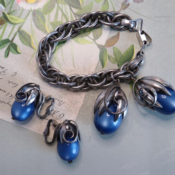 NAPIER Signed Silver & Blue Moonglow KUMQUAT Bracelet and Clip Earrings Set    UG55