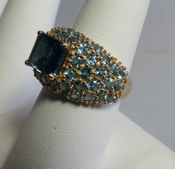 14K Yellow Gold w/ London Blue Topaz Size 8.1/4  … - image 4