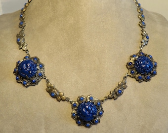 1920s Czech Czechoslovakia Blue Molded Glass Flower Necklace    ZS6