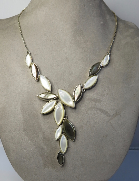 Sterling Silver Cocktail Necklace w/Waterfall Mother of Pearl Leaves     TAW32