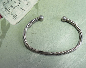 Vintage Sterling Silver Twisted Cable Child's Bracelet.   UN46