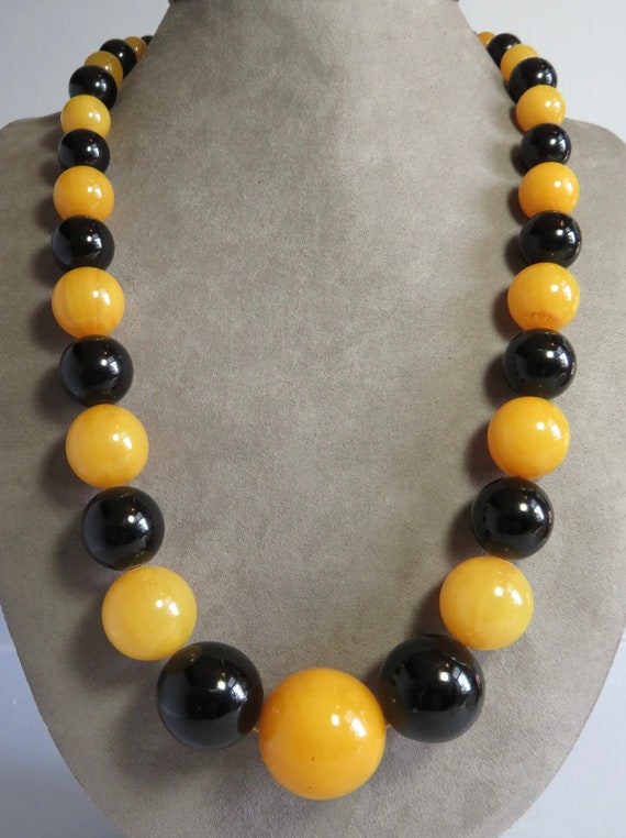 1940s Two Color Bakelite Large Ball Bead Necklace 