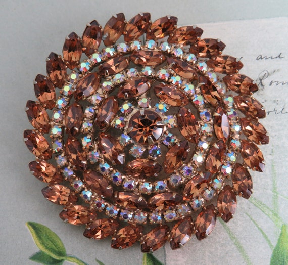 Large KRAMER Signed Circular Topaz Rhinestone Bro… - image 4