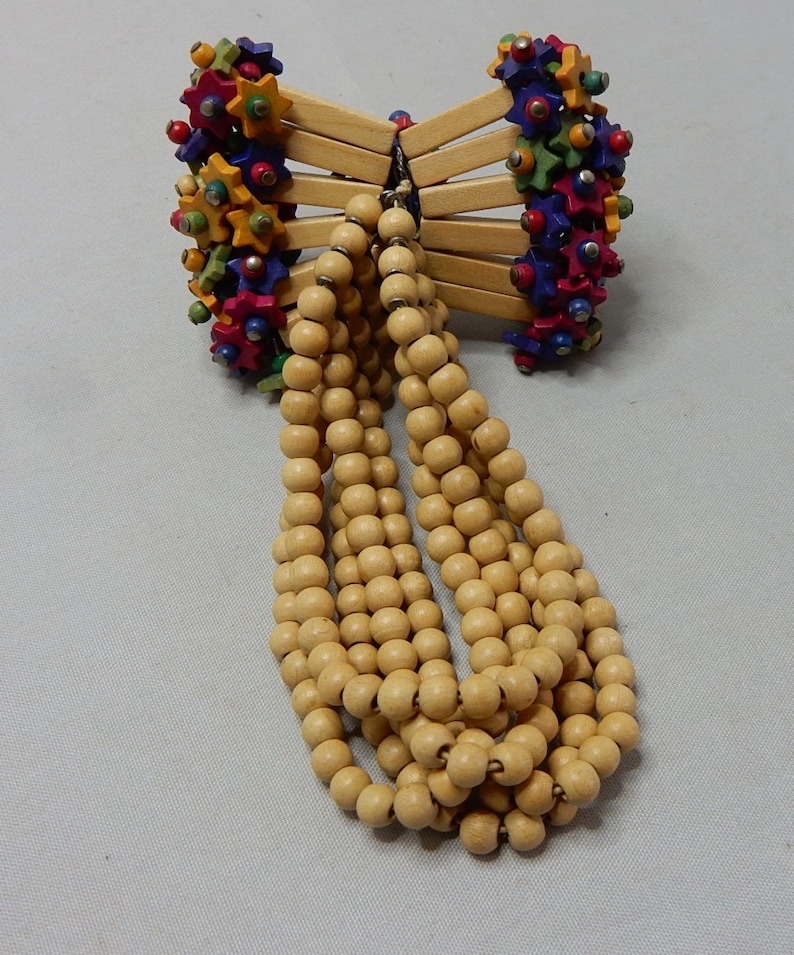 MIRIAM HASKELL Wood Stick /& Star Bead Bracelet SM22