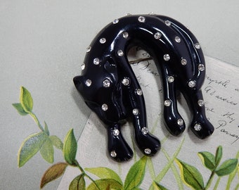 1940s Lucite Black Panther or Leopard Brooch    QV32