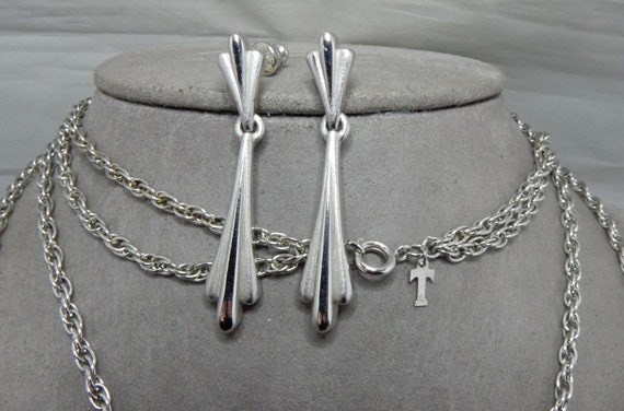 Retro CROWN TRIFARI Articulated Silver Leaf Penda… - image 3