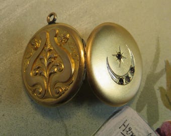 Antique Two-Sided Victorian Gold Locket Pendant ZAK37