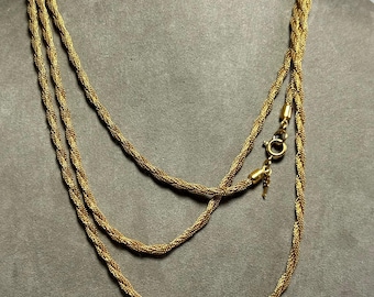 56" Long CROWN TRIFARI Twisted Gold MeshChain Necklace    ZD46