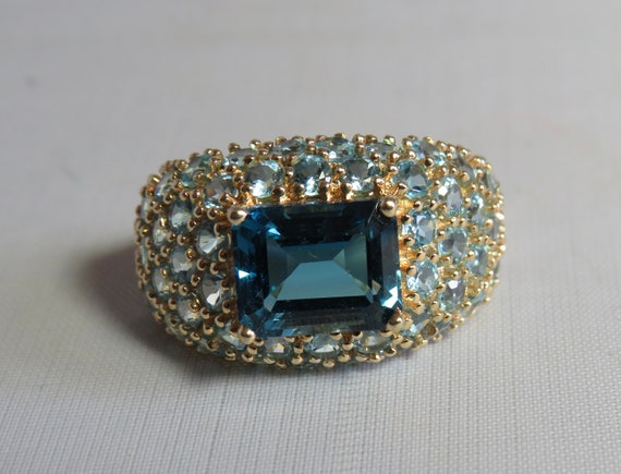 14K Yellow Gold w/ London Blue Topaz Size 8.1/4  … - image 6