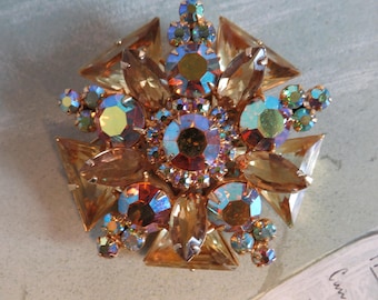JULIANA  DeLizza & Elster Layered Iridescent Topaz Rhinestone Brooch w/ Large Fancy Triangle Stones    ZAK51