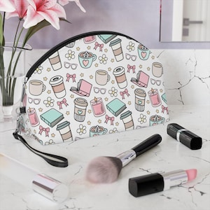 Chic Makeup Bag for Beauty Lovers, Cosmetic Organizer, Travel Tote, Gifts for Her, Floral Print Pouch