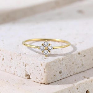 14K Gold Diamond Flower Ring: Dainty Minimalist Fine Jewelry