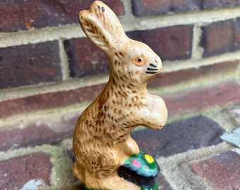 Standing rabbit . Bunny decor . Vintage bunny . Easter decor . Bunny farmhouse . Grandmillenial style . Gift for her . Grandma chic . Bunny