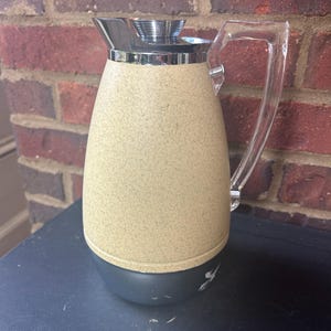 Thermos coffee carafe . vintage Thermos . vintage farmhouse . gift for her . entertaining . MCM carafe . Grandmillenial style . thermos