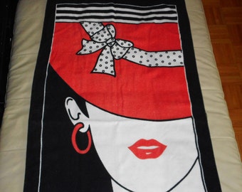 Vintage Bath Towel. High Fashion. Hudson Bay's Exclusive. 1980's Fashion. White , Red and Black. Thick and Soft. Pre Loved.