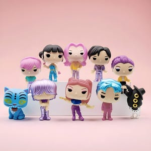 Korean Wave Girls Handmade Decorative Figurines, Unique Tiny Desktop Ornaments For Home Office, K-Pop Style Mini Monster Action Figurines