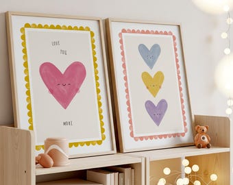 Juego de 2 láminas infantiles coloridas, láminas infantiles con corazones y la frase "Te quiero más", láminas para sala de juegos Montessori (descarga digital).